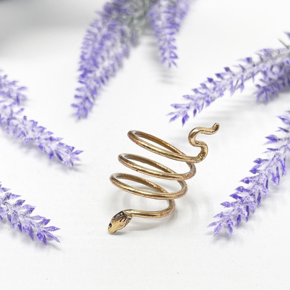 Beautiful Gold Tone Serpent Snake Wrap Around Statement Ring